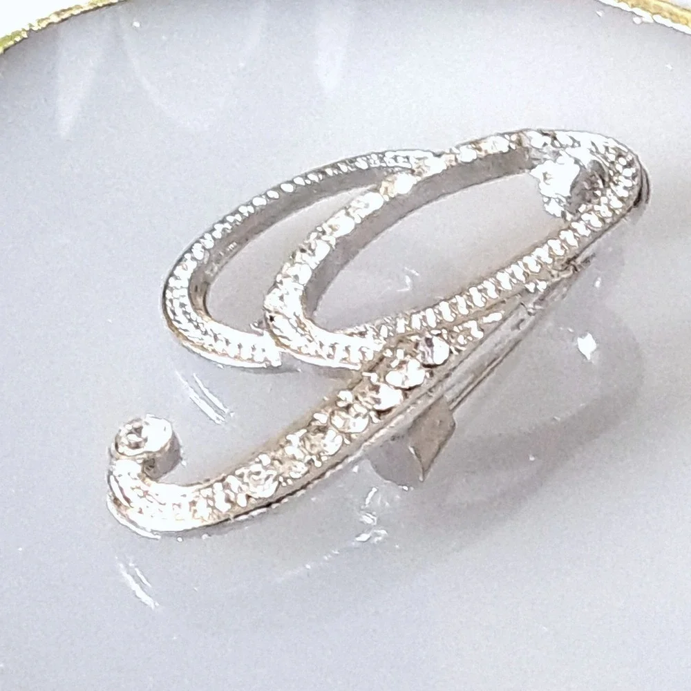 Silver Crystal Script Letter G Brooch Pin 2